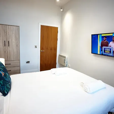 The Onyx Suite-2